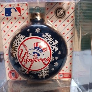 Yankees Christmas  ornament